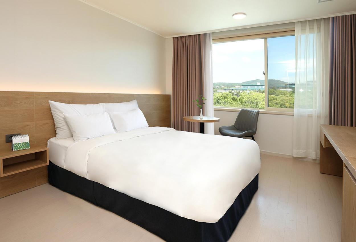 Bloom Hotel Jeju Exterior photo